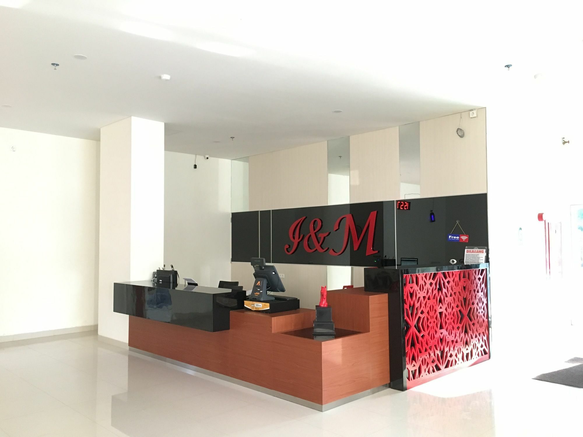 I&M Hotel Surabaya Luaran gambar